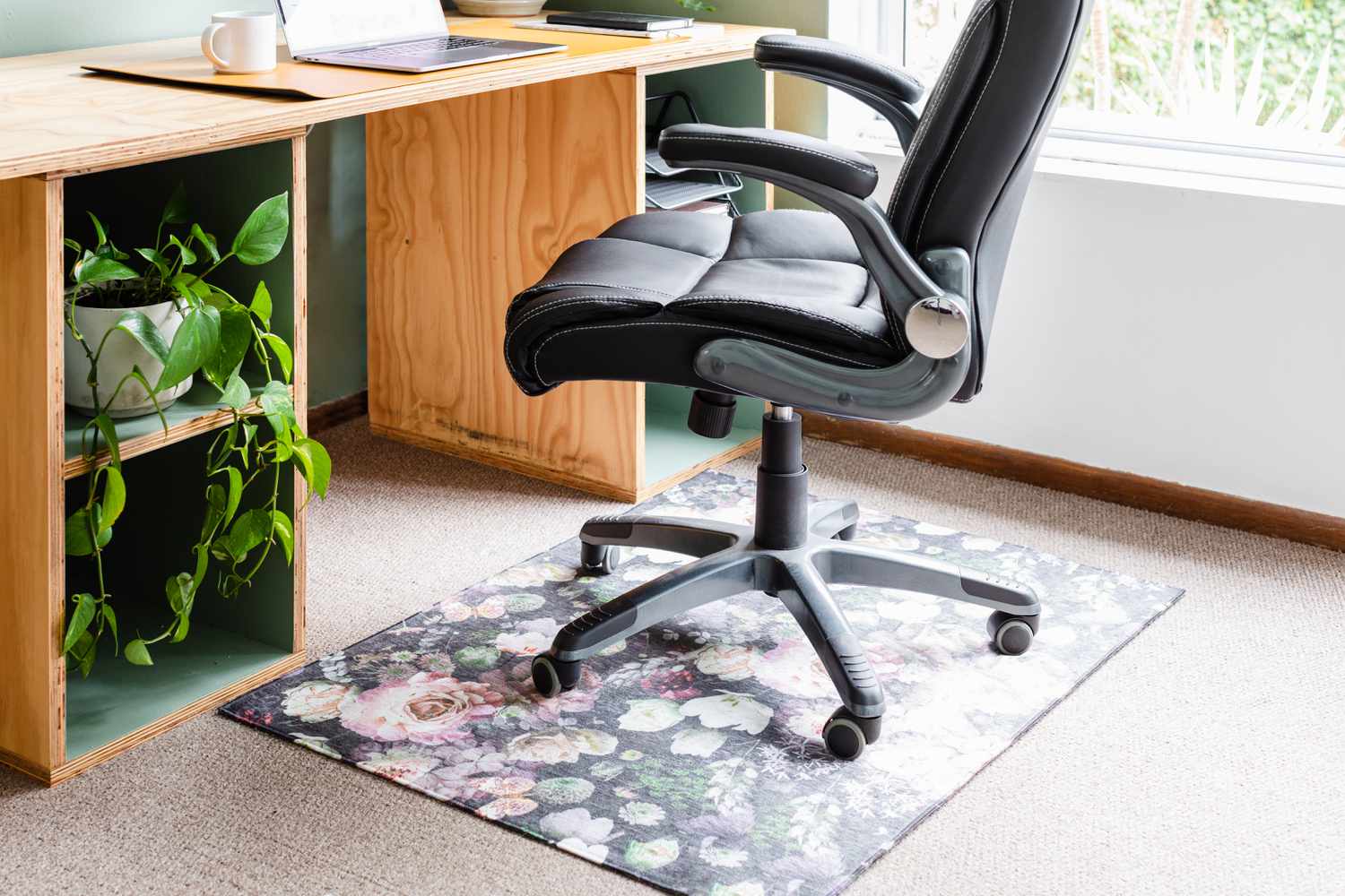 How Chair Mats Can Improve Your Posture and Overall Health