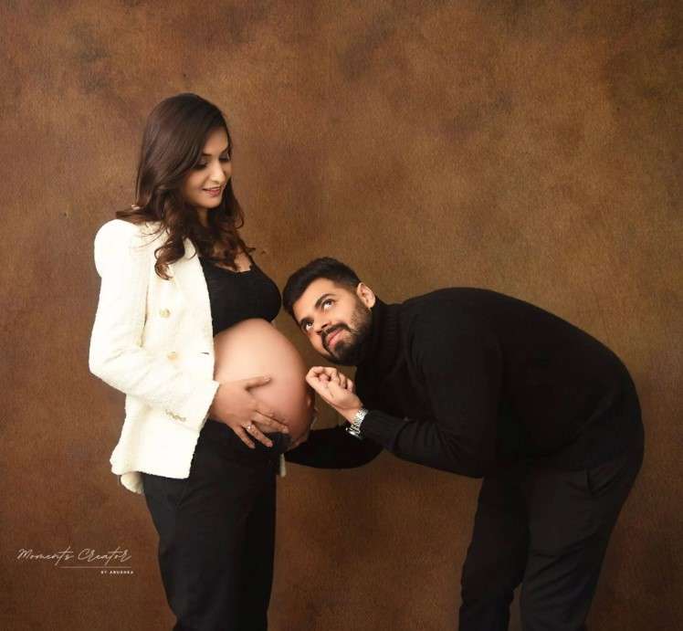 Tips to Do a Maternity Photoshoot by Yourself