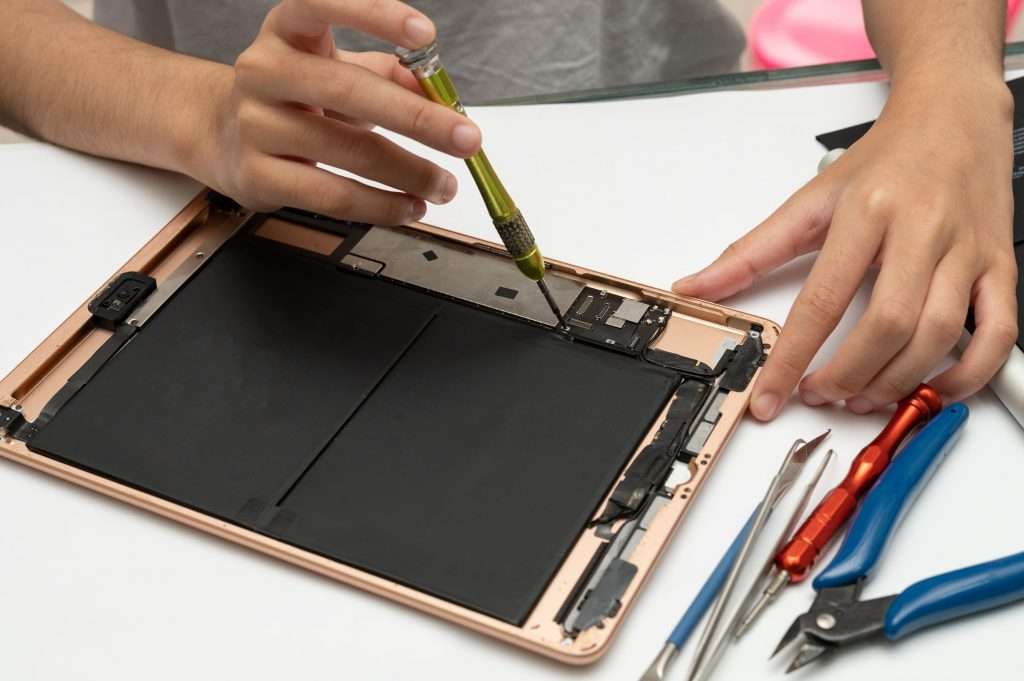 iPad Screen Repair Dubai: Get Your iPad Looking New Again