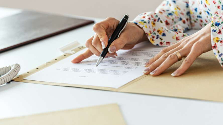 Ensuring Accuracy: The Role of Proofreading and Editing Services in Dubai