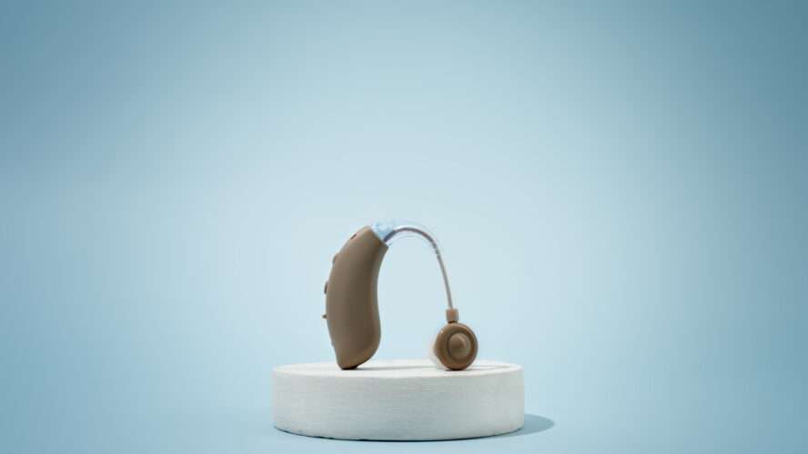 How Do BTE Hearing Aids Work? The Concept Simplified