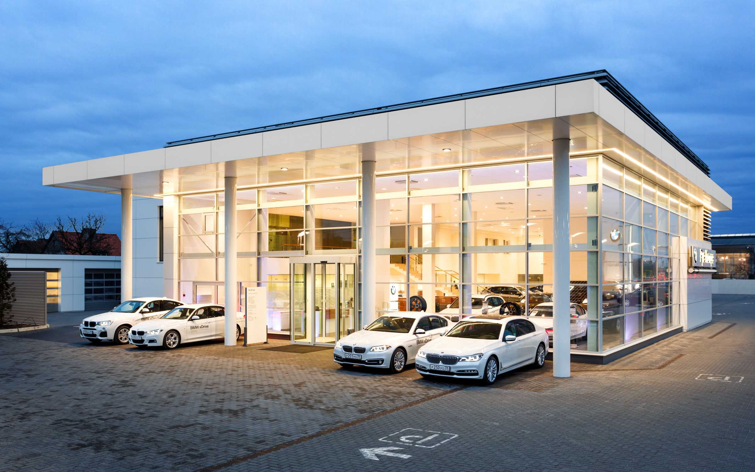 10 Reasons Why a BMW Dealership in Bay Shore Should Be Your First Choice