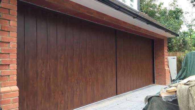 Top 5 Reasons Sliding Garage Doors Are Ideal for Contemporary Designs