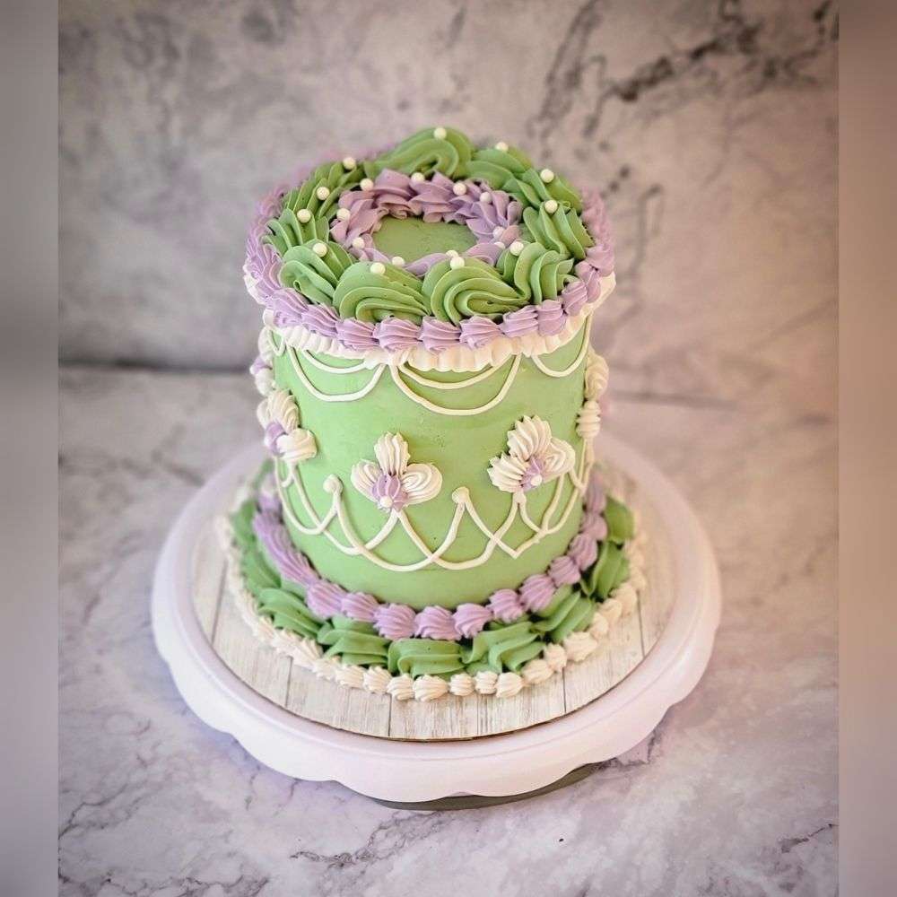 How To Customize Cakes For Special Events?