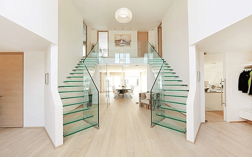 Designing a Stunning Glass Staircase for Modern Homes