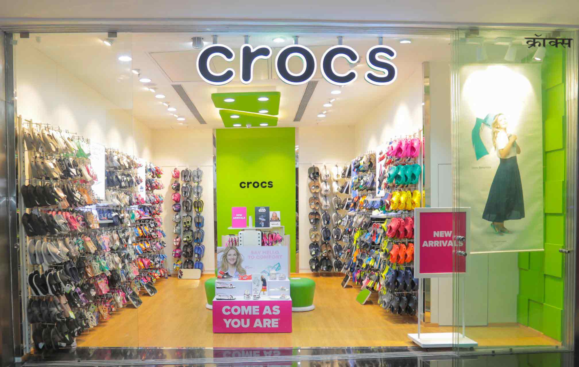 Shop Crocs in Mumbai: Stylish Footwear at Infiniti Mall