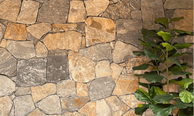 8 Benefits of Natural Stone Wall Cladding Over Brick and Render